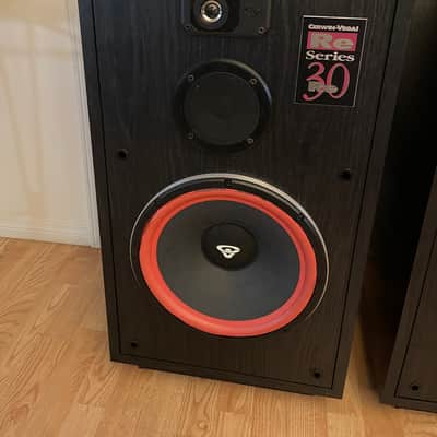 Cerwin Vega RE-30 Series Tower Floor Standing Speakers Great. Tested image 5