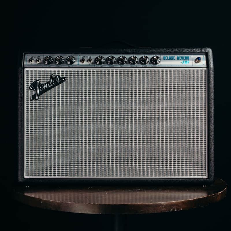 Fender '68 Custom Deluxe Reverb Combo Amplifier image 1