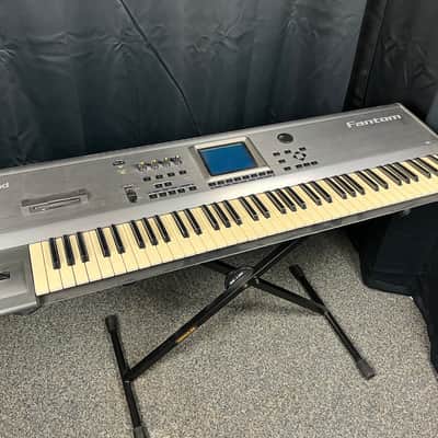 Roland Fantom FA76 Workstation