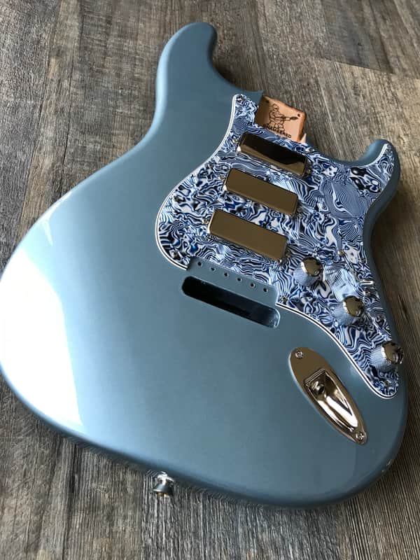 Warmoth Stratocaster Chambered Body Blue Ice Loaded 920D Fiesta