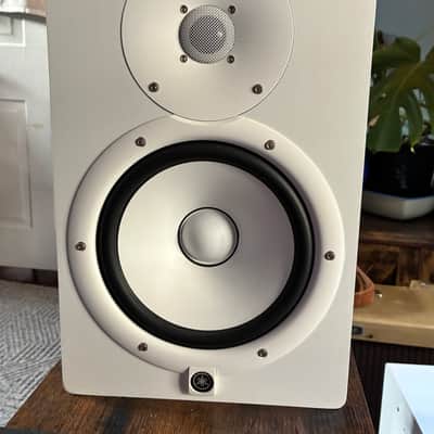 Yamaha HS8 8" Powered Studio Monitor (Pair) 2015 - Present - White image 8