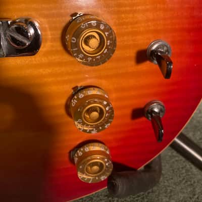 Electra MPC X330 - Cherry Sunburst with OHSC MIJ image 8