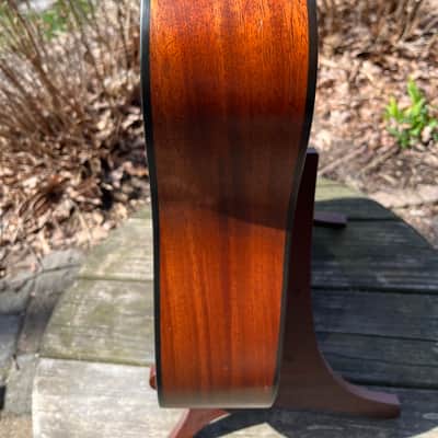 Taylor lefty 310ce with ES1 Electronics 2004 - - Natural image 3