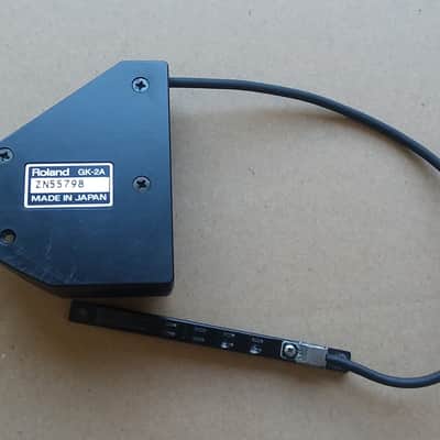 Roland GK-2A Guitar Synthesizer Divided Pickup - 13 pin image 2