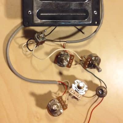 Peavey T-40 bass pickups with mounting rings and controls image 1