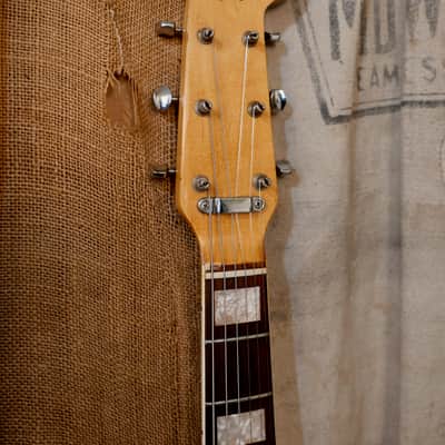 Fender Maverick Custom 1968 - Sunburst image 5