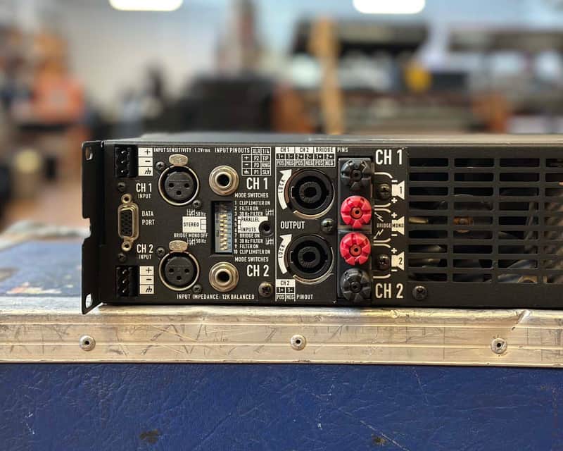 QSC PL236 PowerLight 2 3600 Watt Dual Channel Professional