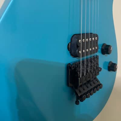 EVH Wolfgang WG Standard 2010s - Matte Blue Frost image 4
