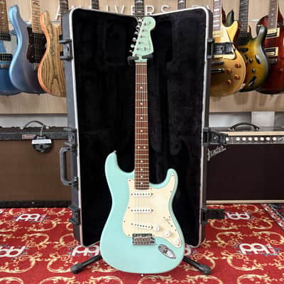 FENDER AMERICAN STANDARD STRATOCASTER (1986-2000) electric guitars