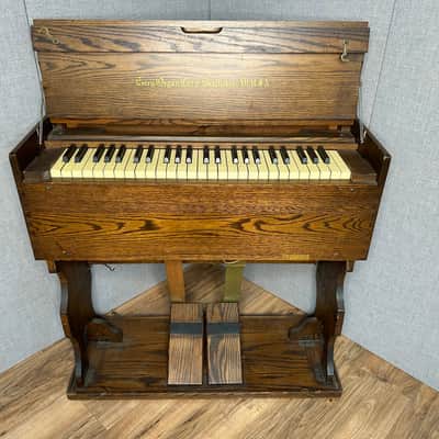 Estey Folding Pump Reed Organ - Style JJ - Rare image 5