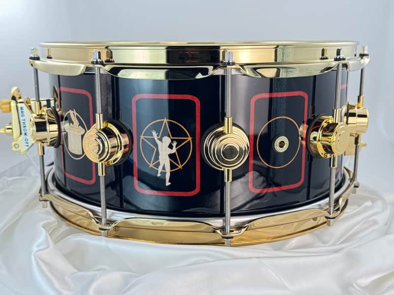 MINT!-Neil Peart DW Collector's Series "R40" Neil Peart Signature Icon 6.5x14" Snare Drum 2016 - Black with Neil Peart Graphic image 1