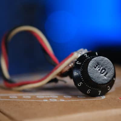 Tone King Bluebird-J1 & Blues Switch image 2