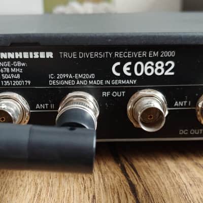 Sennheiser EM 2000 True Diversity Receiver 606-678 MHz image 2
