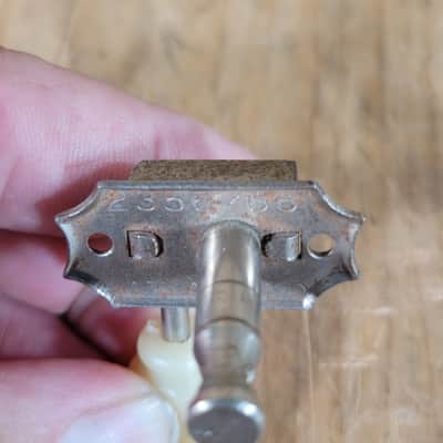 Kluson/ Deluxe- Single Line Single Ring Tuner 1947-1952 Les Paul ES Burst image 2