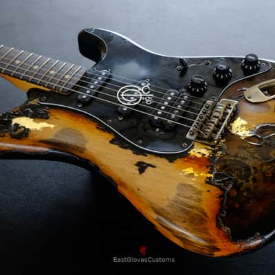 Fender Stratocaster FSR Paisley HSS Black/Gold Leaf Heavy Aged Relic (RARE) image 10