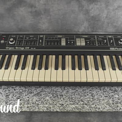 Roland Organ/Strings RS-09 Analog synthesizer in Very Good conditons.
