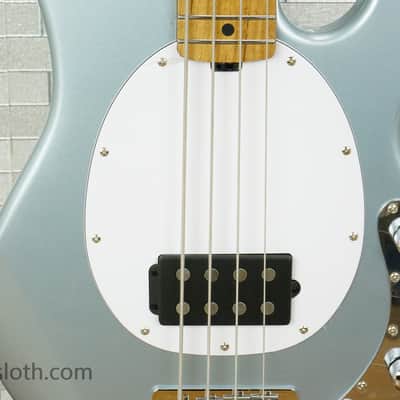Sterling StingRay Ray34 - Firemist Silver image 6
