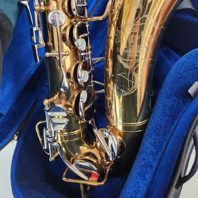 Vintage 1966 Martin Imperial Alto Sax, Orig. Lacquer, New Pads, New Case image 5