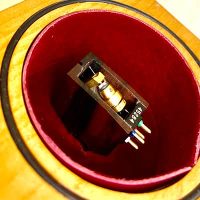 Benz Micro Ruby-Z MC Cartridge, Zebra wood, Line-contact diamond, Boron Cantilever, like new condition image 11