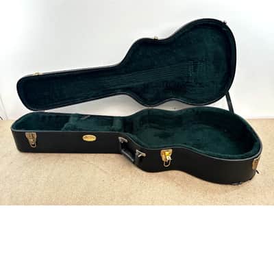 Martin And Co Hard Case - Green Lined - Good image 6