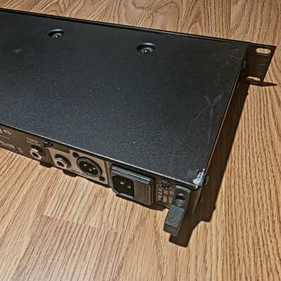 Line6 G90 unit + 3 TBP12 Bodypacks + Premium Gold-Plated Right-Angle & Straight Cables image 13