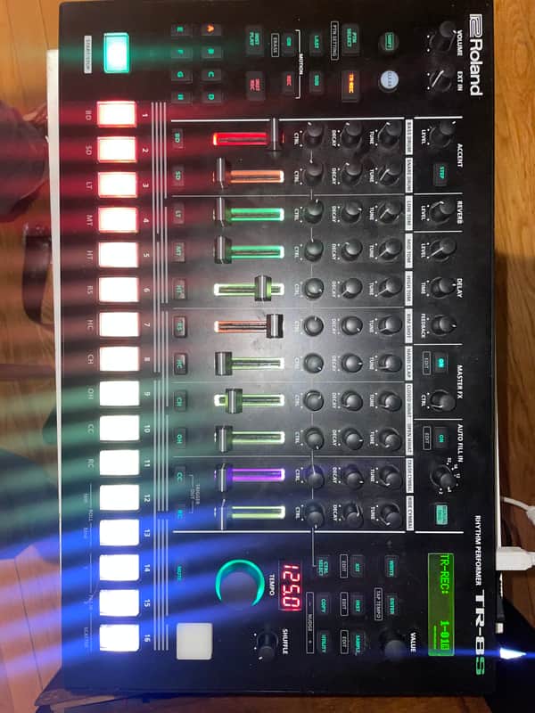Roland TR-8S Rhythm Performer Drum Machine | Reverb