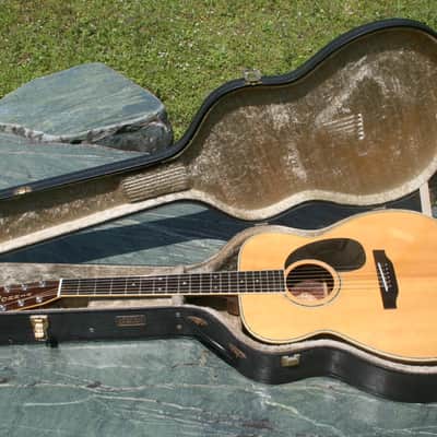 Morris F30 OOO size Guitar MIJ Circa 1980 Natural+ Hard Case image 1