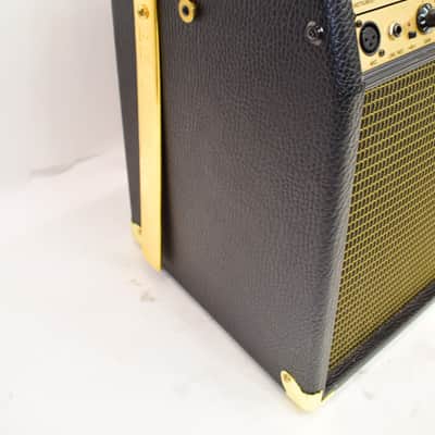 Behringer Ultracoustic ACX1000 2x60-Watt Acoustic Guitar Amp w/ Footswitch image 3