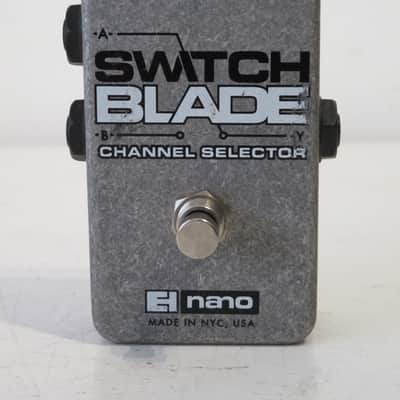 Electro-Harmonix Switchblade Nano A/B/Y Switcher / Signal Router Pedal image 5