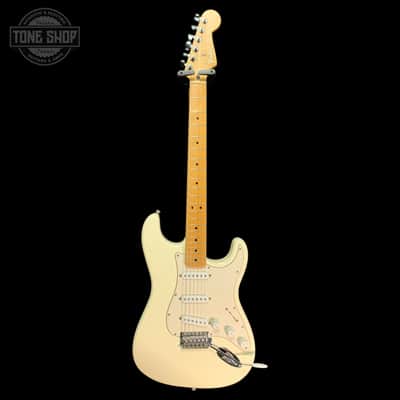 Used 2002 Fender Standard Stratocaster Arctic White TFW3640 image 2