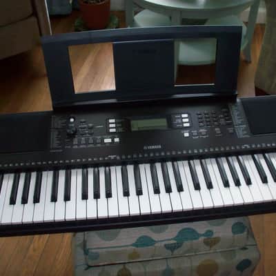 Yamaha PSR-E363 61-Key Portable Keyboard 2017 - Present - Black