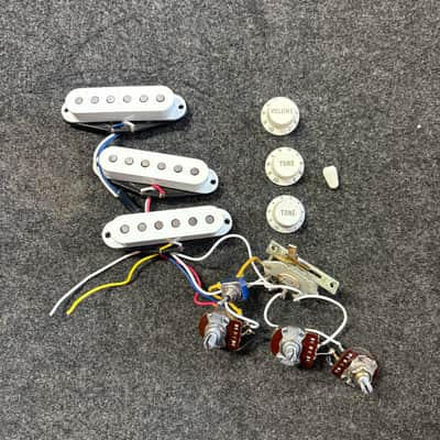 Fender Made In Mexico Stratocaster Pickups, White image 1