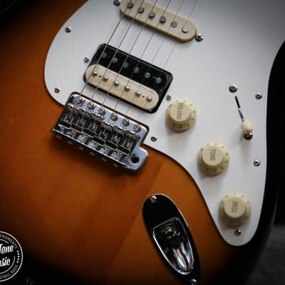 Fender JV Modified 50's Reissue Stratocaster HSS Two Tone Sunburst image 2