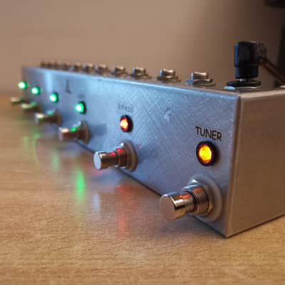 Loopmasters Loop Master 4-Channel Tuner Out Master Bypass switcher Looper Guitar Effect Pedal image 1