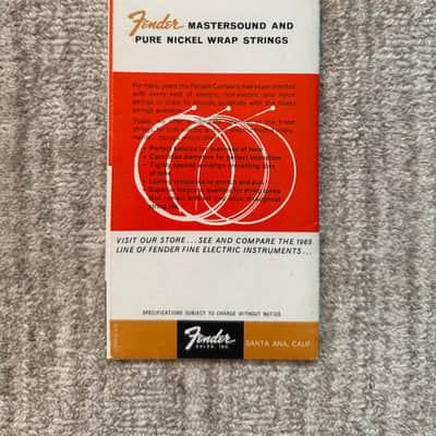 1965 - 1966 Fender Foldout Catalog Case Candy image 2