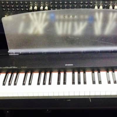 Yamaha P70 Contemporary Digital Piano Black image 1