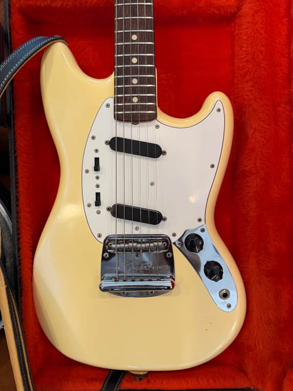 Fender Mustang (1972 - 1980) | Reverb