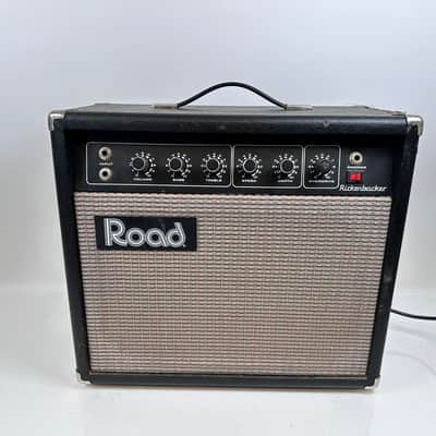 Road by Rickenbacker R7 Vintage Guitar Combo Amp