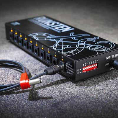 EBS Runsten Isolated Pedalboard Power Supply - 10 DC Outputs up to 900mA, Switchable 9V/12V, 2 USB Ports, Ultra-Low Noise, Universal 100-240V, Compact 310g image 8