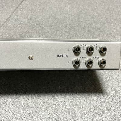 Furman HDS-6 Headphone Distribution System 2000s - White image 6