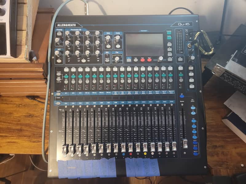 Allen & Heath QU-16 16-Channel Digital Mixer | Reverb
