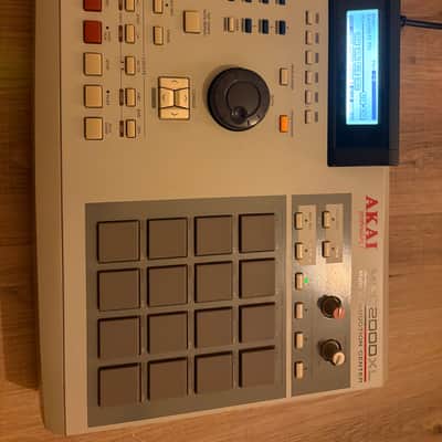 Akai MPC2000XL EB16 ALL OPTIONALS 8 OUTS EB16 CARDS READER image 10
