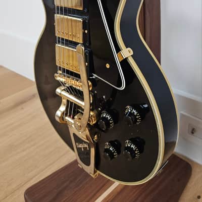 Gibson Custom 1957 Les Paul Custom Reissue 3-Pickup Bigsby, Light Aged, Ebony image 3