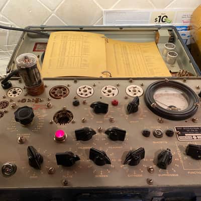 GE 5881/6L6 Brown base image 4