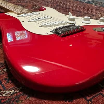 Fender Eric Clapton Artist Series Stratocaster with Vintage Noiseless Pickups 2005 Torino Red image 5