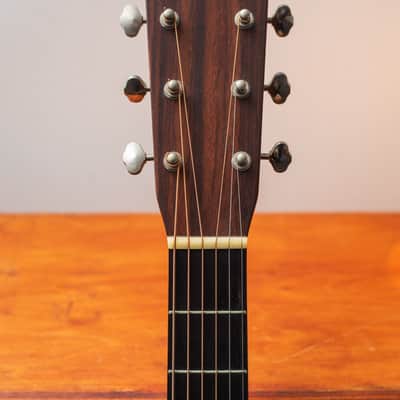 Martin HD-28v 2010's - Natural image 3