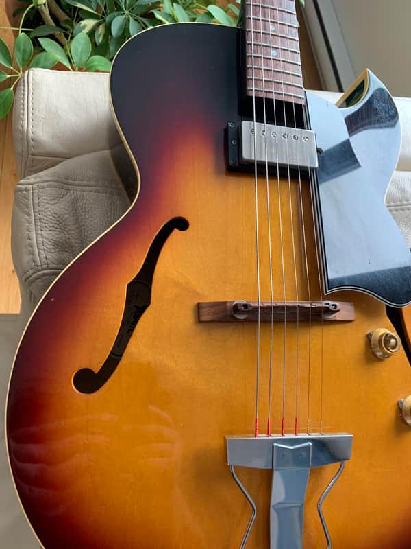 Archtop Tribute AT-101 - Sunburst / with Hard Case / Made in Japan