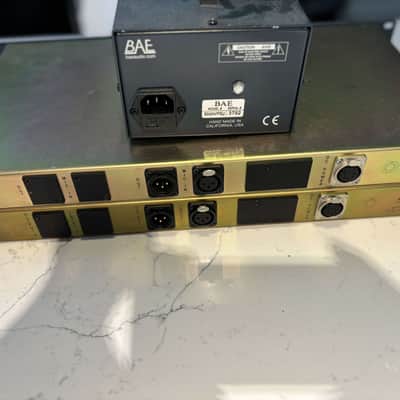 2xBAE 1073MP Single Channel with PSU 2010s - Blue image 2