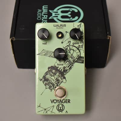Walrus Audio Voyager Preamp/Overdrive Effect Pedal Green w/Box image 1