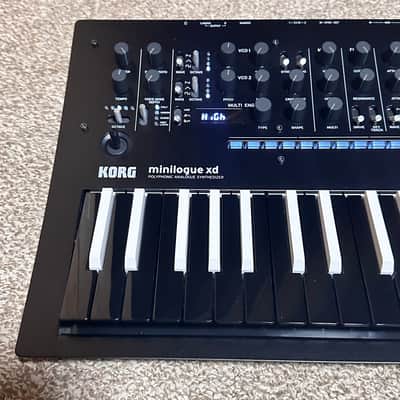 Korg Minilogue XD BW Inverted Polyphonic Analogue Synthesizer [Mint Condition] image 2